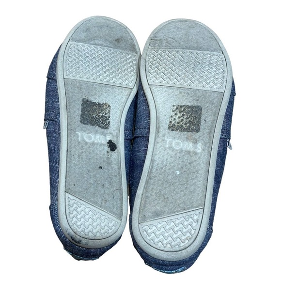 TOMS classic chambray slip on. Women's size 6.5 w/box - Picture 4 of 5